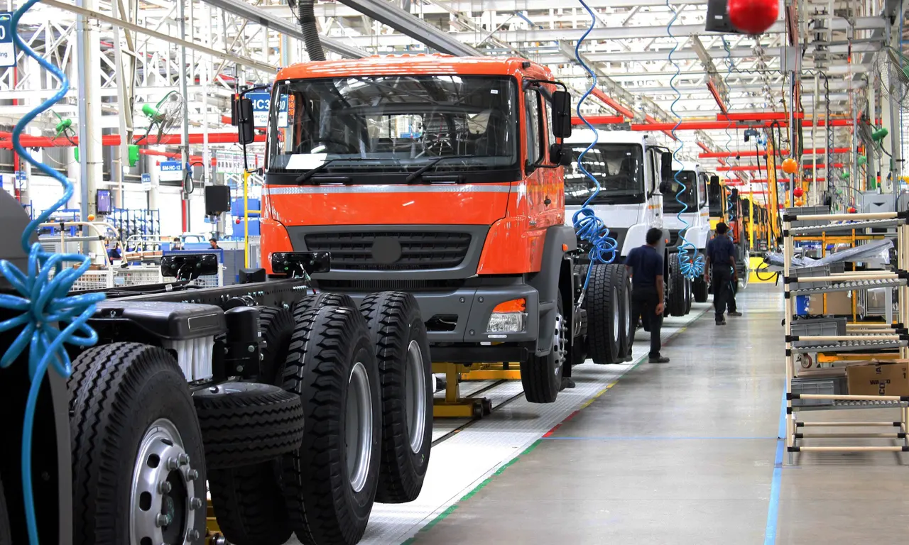 Lasa Commercial Services LLP